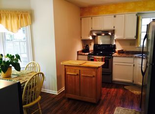 1444 Debbs Ln, Chesapeake, VA 23320