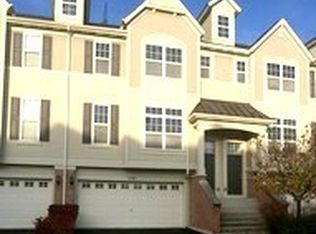3361 Kentshire Cir, Aurora, IL 60504