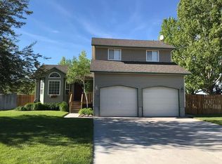 555 Snowflake St, American Falls, ID 83211