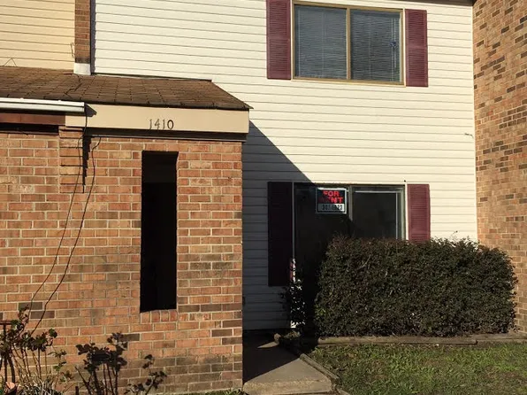 1410 Sierra Dr, Virginia Beach, VA 23453