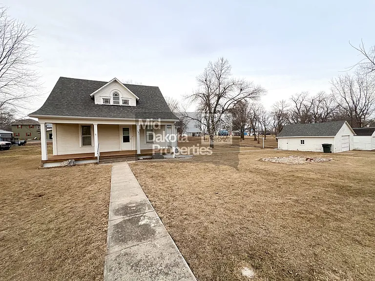 101 W Wisconsin St — Photo 19