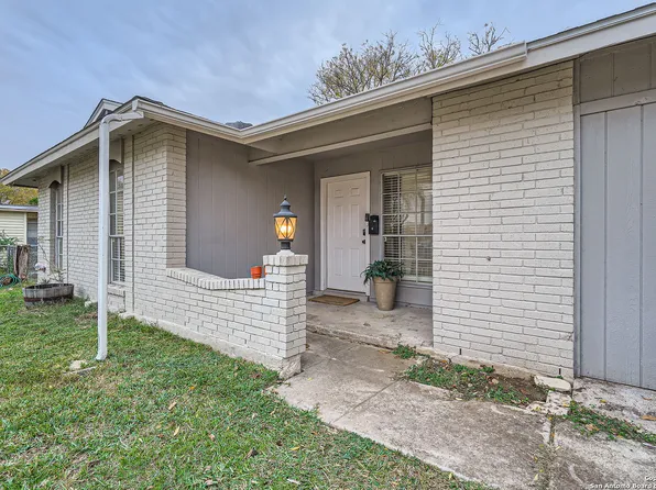 305 MELISSA CT, Schertz, TX 78154