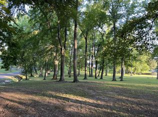 106 Myrtle Dr, Florence, AL 35634