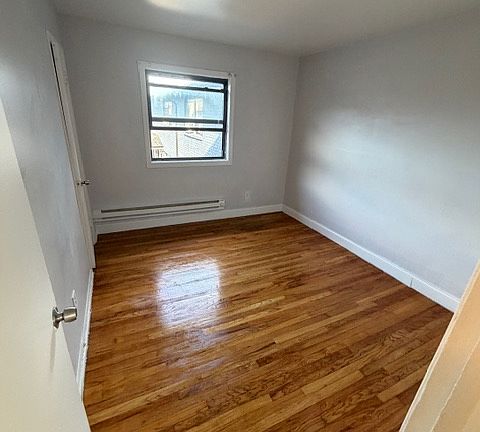 3rd image of 1266 Washington Ave #944bbe2b3