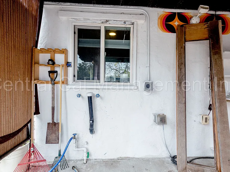 227 Oleander Ave — Photo 37