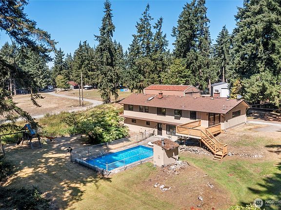 2nd image of 4803 Military Road E