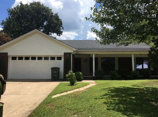 117 Lark Spur Dr, Searcy, AR 72143