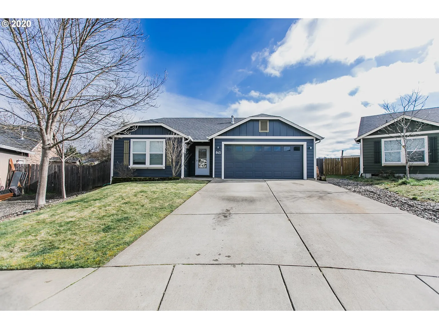 845 Callahan Dr photo 1