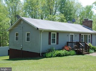 900 Scrabble Rd, Castleton, VA 22716