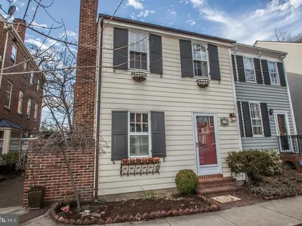 211 S Fayette St, Alexandria, VA 22314