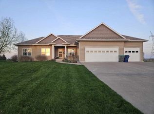 1297 Elder Ridge Rd, West Liberty, IA 52776