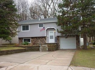 2516 S 8th St, Omaha, NE 68108