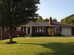 1543 Autumn Rd, Charleston, WV 25314