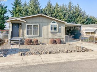 123 SE Twin Oaks Loop, Winston, OR 97496