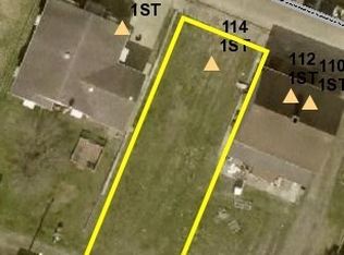 114 1st Ave, Yorkville, OH 43971
