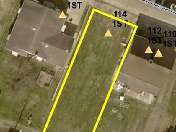 114 1st Ave, Yorkville, OH 43971