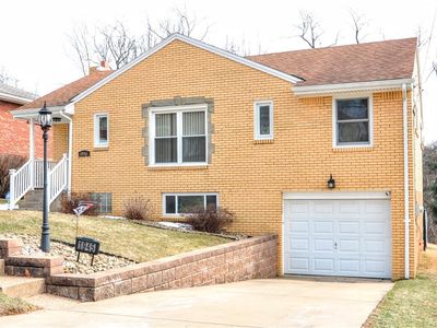 1945 Berkwood Dr, Pittsburgh, PA, 15243