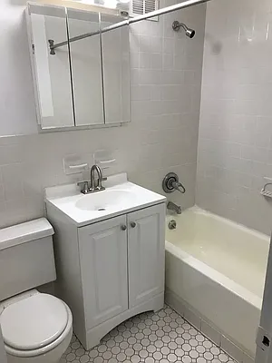 Rented by Mallory Management Corp | media 20