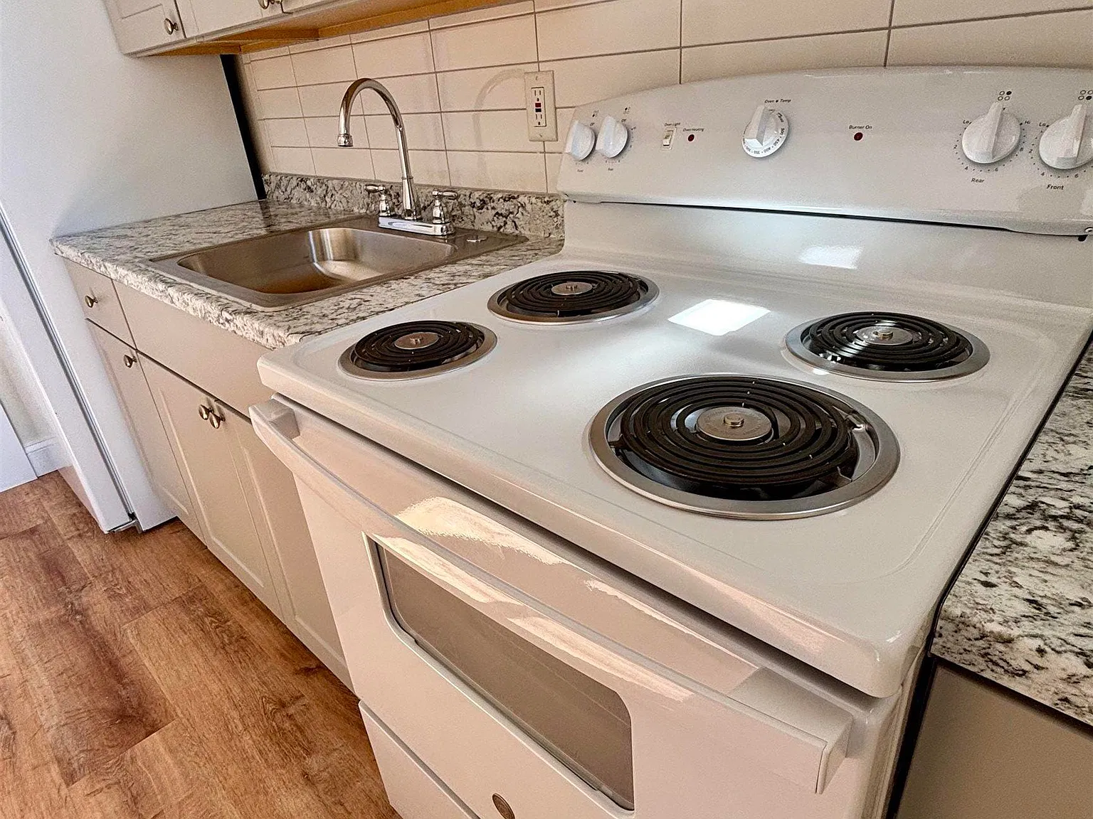 1 bed, 1.0 bath, $1,475 — Photo 4