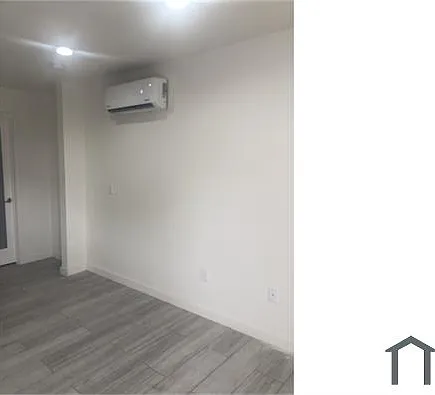 1 bed, 350 sqft, $1,400 — Photo 4