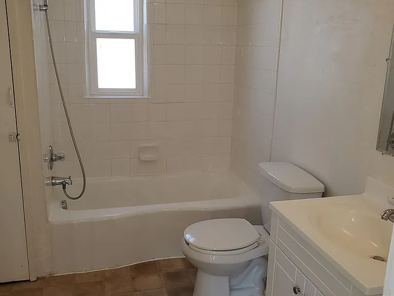 2119 1/2 W. Colorado Avenue — Photo 4