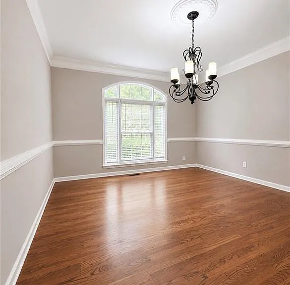 3235 Bentwood Close — Photo 18