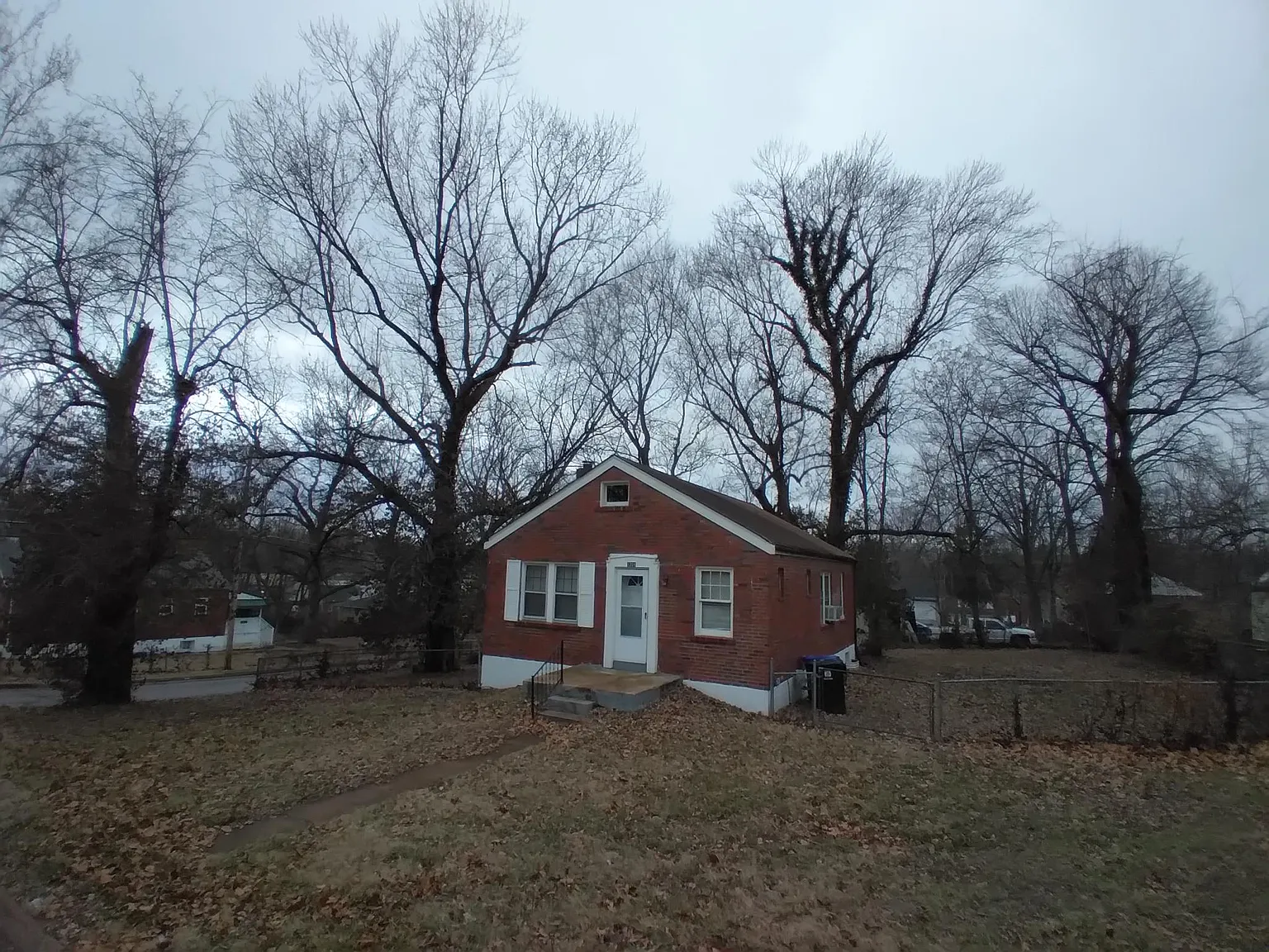 1201 Backer St photo 1