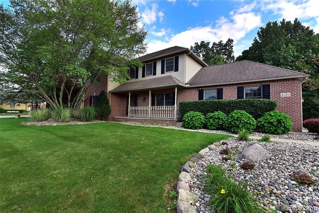 10204 Aberdeen Dr, Grand Blanc, MI 48439 Zillow