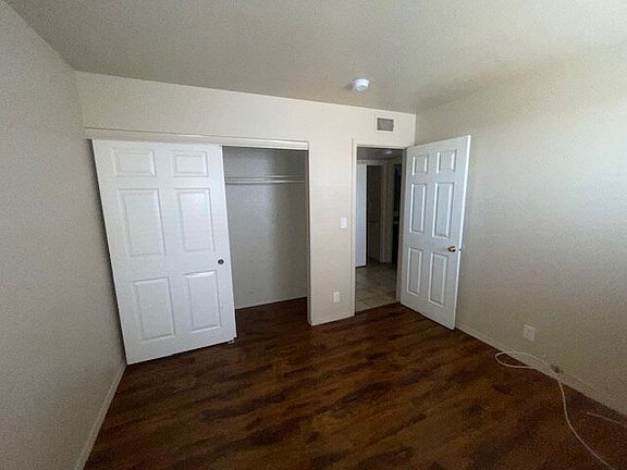 3rd image of 4360 Twin View Cir APT 2