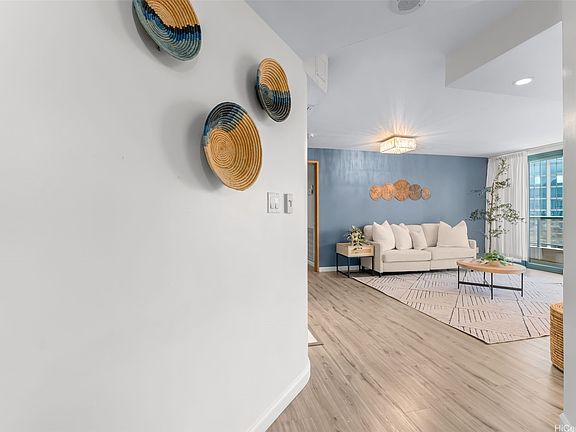 2nd image of 1888 Kalakaua Ave APT 1903