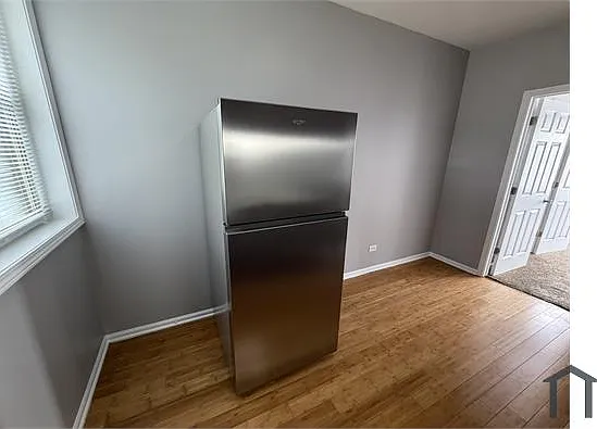 7932 S Saint Lawrence Ave — Photo 2