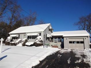 71 Tyngsboro Rd, Dracut, MA 01826