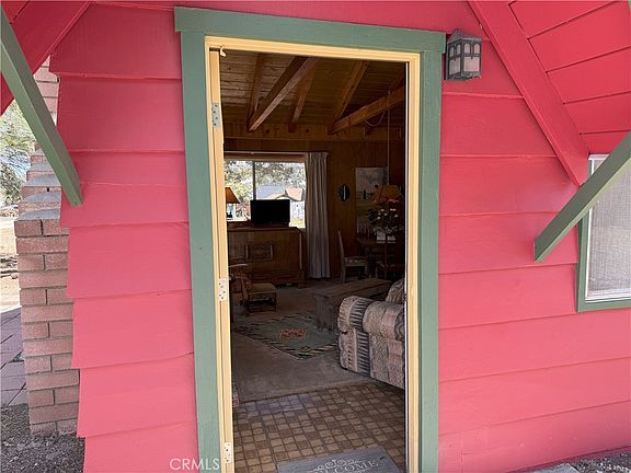 5th image of 936 Pinon Ln