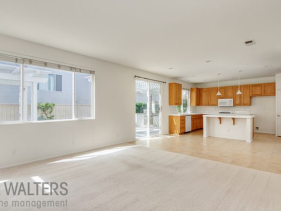 4th image of 2812 W Canyon Ave