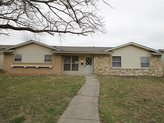 2nd image of 2912 Abston Dr