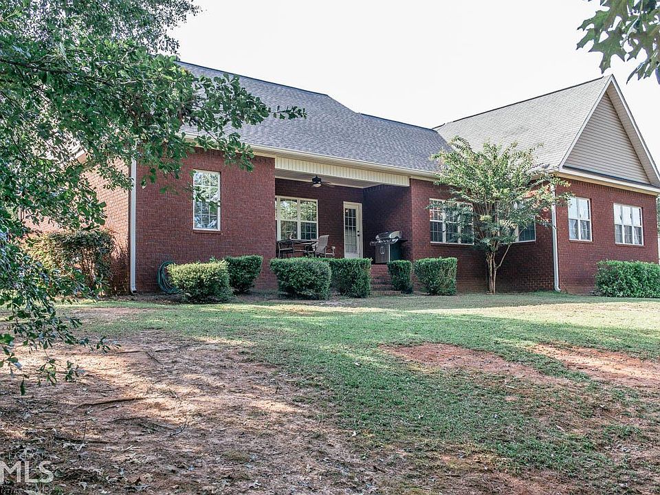 2nd image of 104 Camerons Way