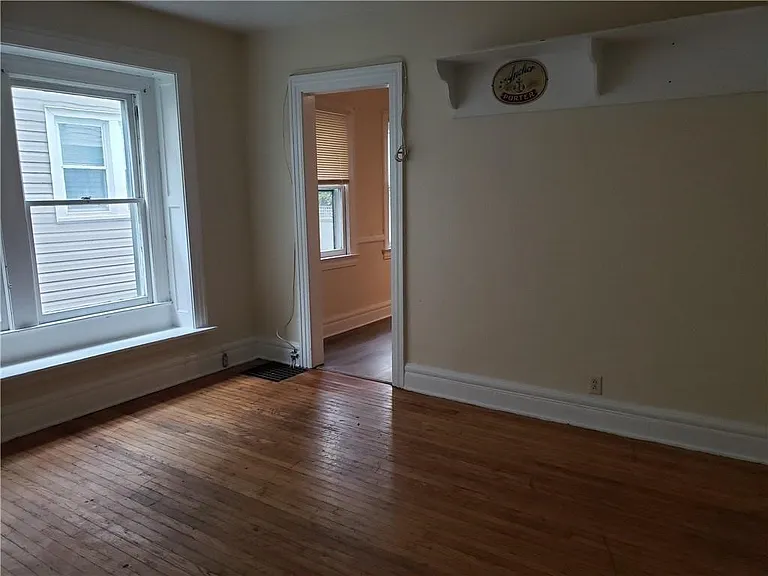36 Berkshire St — Photo 10