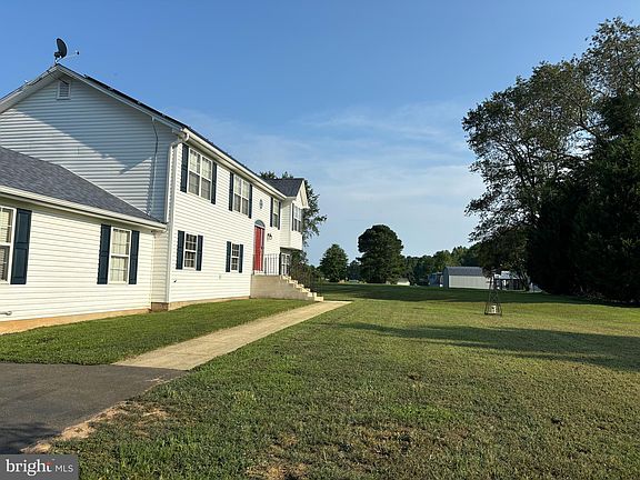 4th image of 25934 Timothy Ct