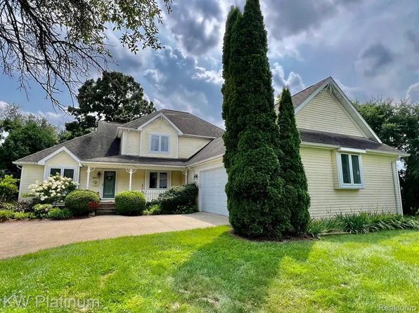 11344 Bruce North Ln, Romeo, MI 48065