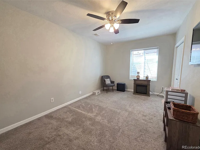 8269 Cypress Wood Dr — Photo 28