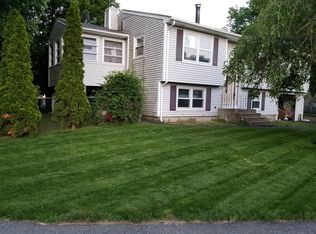 15 Laforge Dr, Coventry, RI 02816