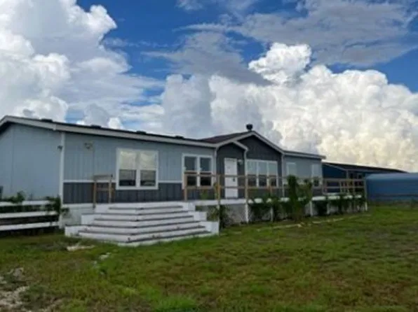 305 Pino Ave, Alvin, TX 77511