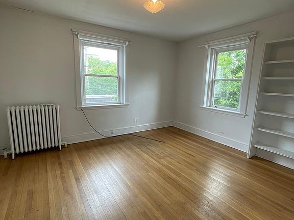 5th image of 95A Coolidge St #3