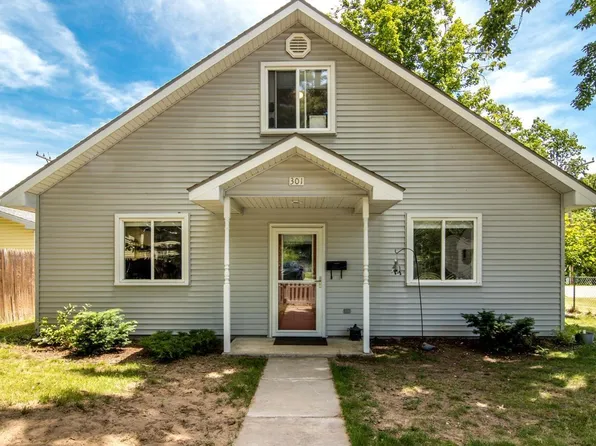 301 Cochlin St, Traverse City, MI 49686