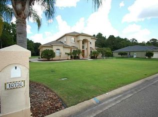 10736 Miracle Ln, New Port Richey, FL 34654