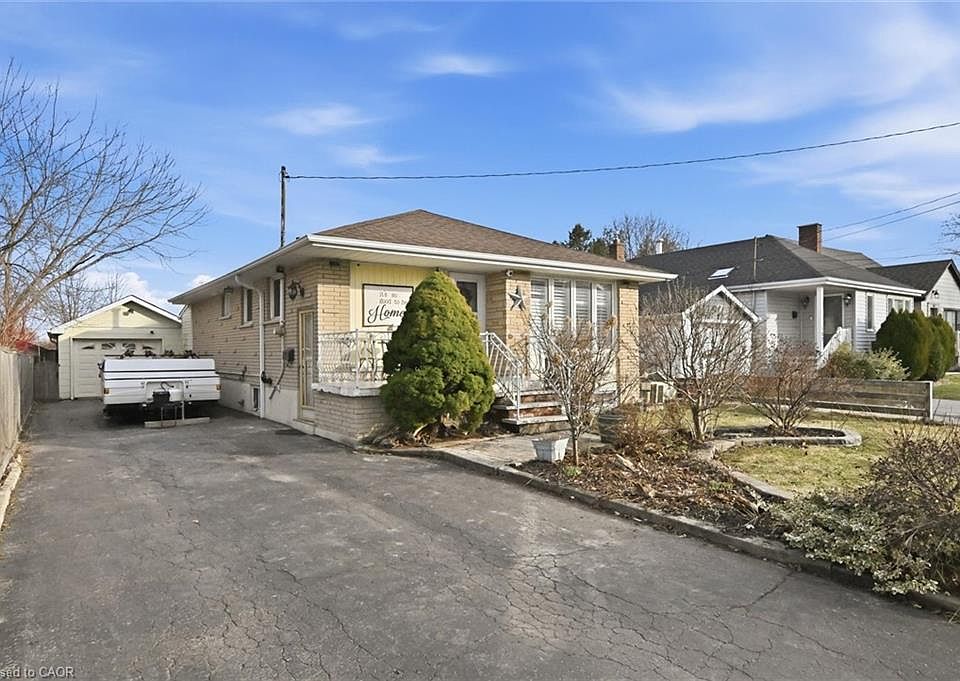 1st image of 155 Ridge St