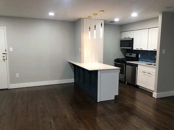 4th image of 1028 E Lycoming St #D3bf0355c
