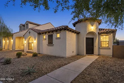 2930 N Raven Photo 1
