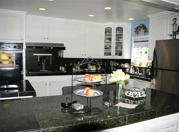 4th image of 6701 Chapman Ave