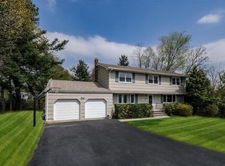 36 Clearview Rd, East Brunswick, NJ 08816